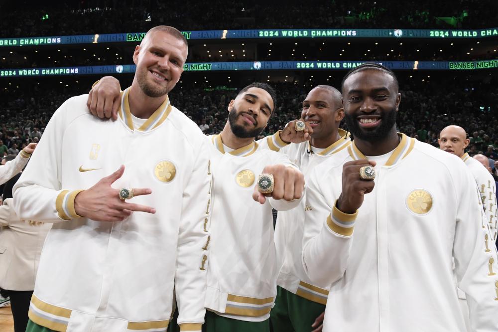 紧随其后的 紧随其后的