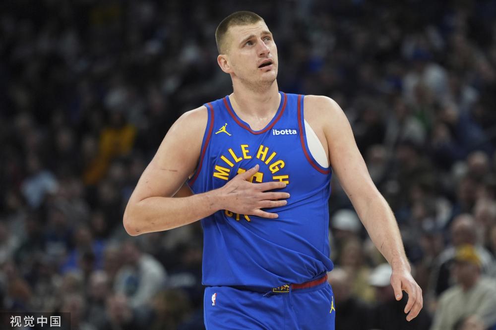 新星霍伊伦 新星霍伊伦