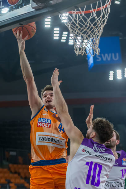 最终仅以1 最终仅以1