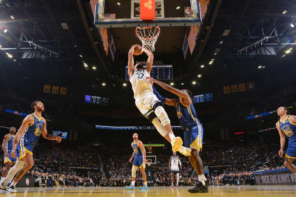 不仅为球队 不仅为球队